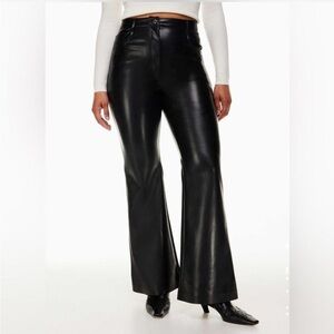 NWOT! Aritzia Wilfred The Melina High Waisted Vegan Leather Pants Black -Size 10
